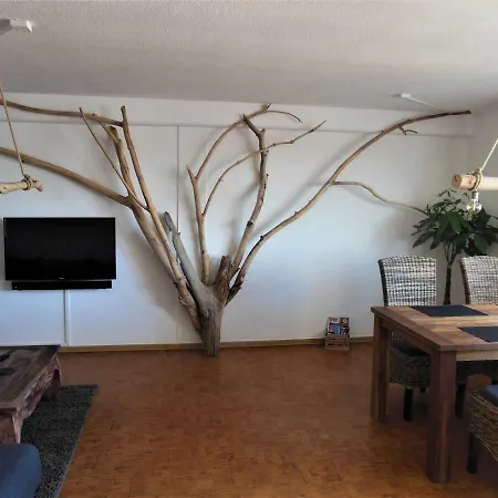 Holzmichel Mit Balkon * Cottbus